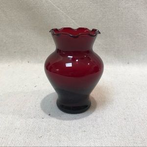 ❤️ Small Cranberry Red Vase